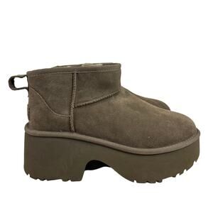 UGG Classic Ultra Mini New Heights Boots Chestnut Womens Size 10 Platform